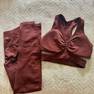Alphalete Sports Bra and Leggings Set